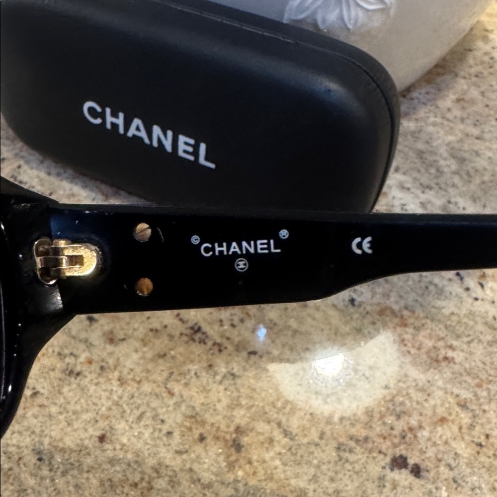 Chanel Vintage Sunglasses Black w/Silvertone Lens - Picture 14 of 14